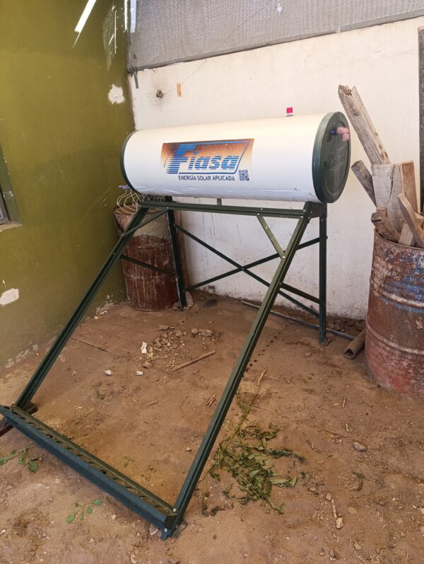 Termotanque Solar FIASA® FI-200-RI 202 Litros Industria Argentina 220225015 8 meses de uso